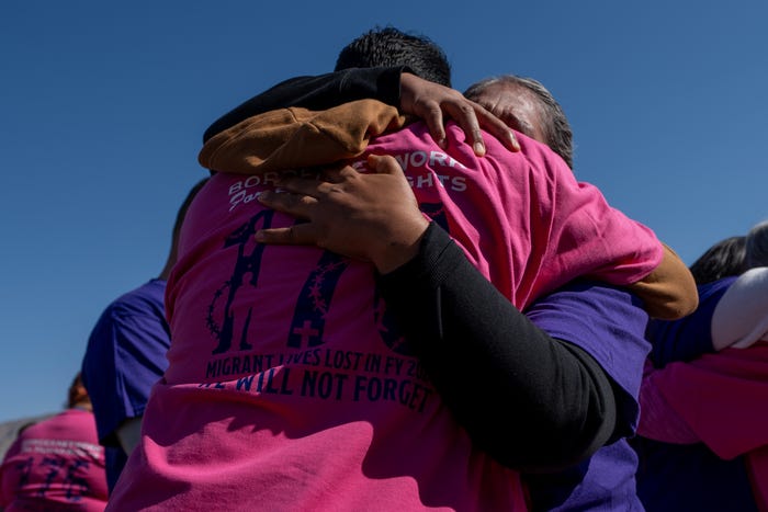 Hugs Not Walls: Tear Down Walls, Embrace Hugs