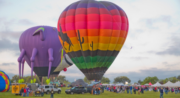 Spectacular Views: Horseshoe Bay Resort Hot Air Balloon Festival