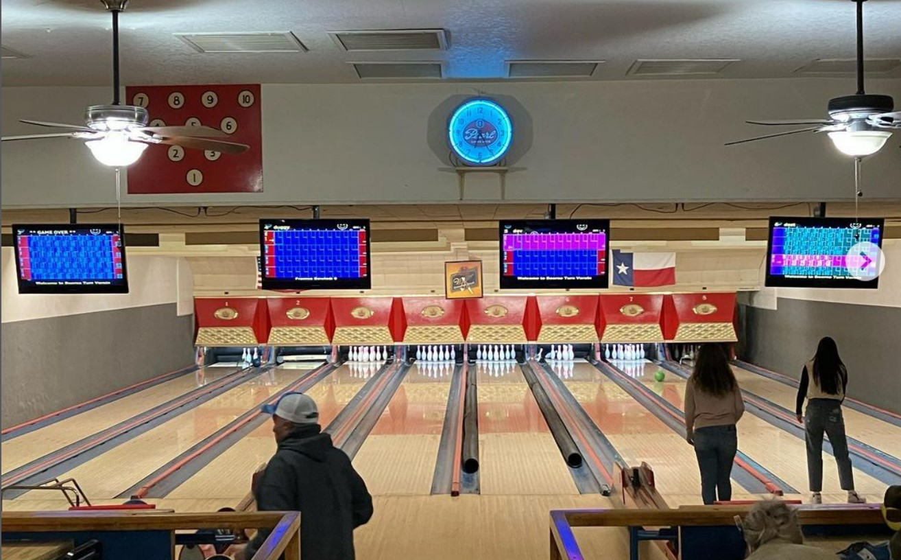 Bowling in Boerne This Weekend: What Are Your Options? Find Out Where to Play and What to Expect!